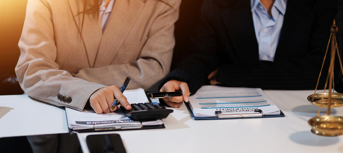 Derecho Bancario y Mercantil