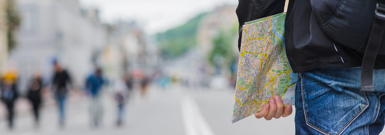 Un inmigrante en paro no pierde la prestación al estar hasta 90 días fuera de España